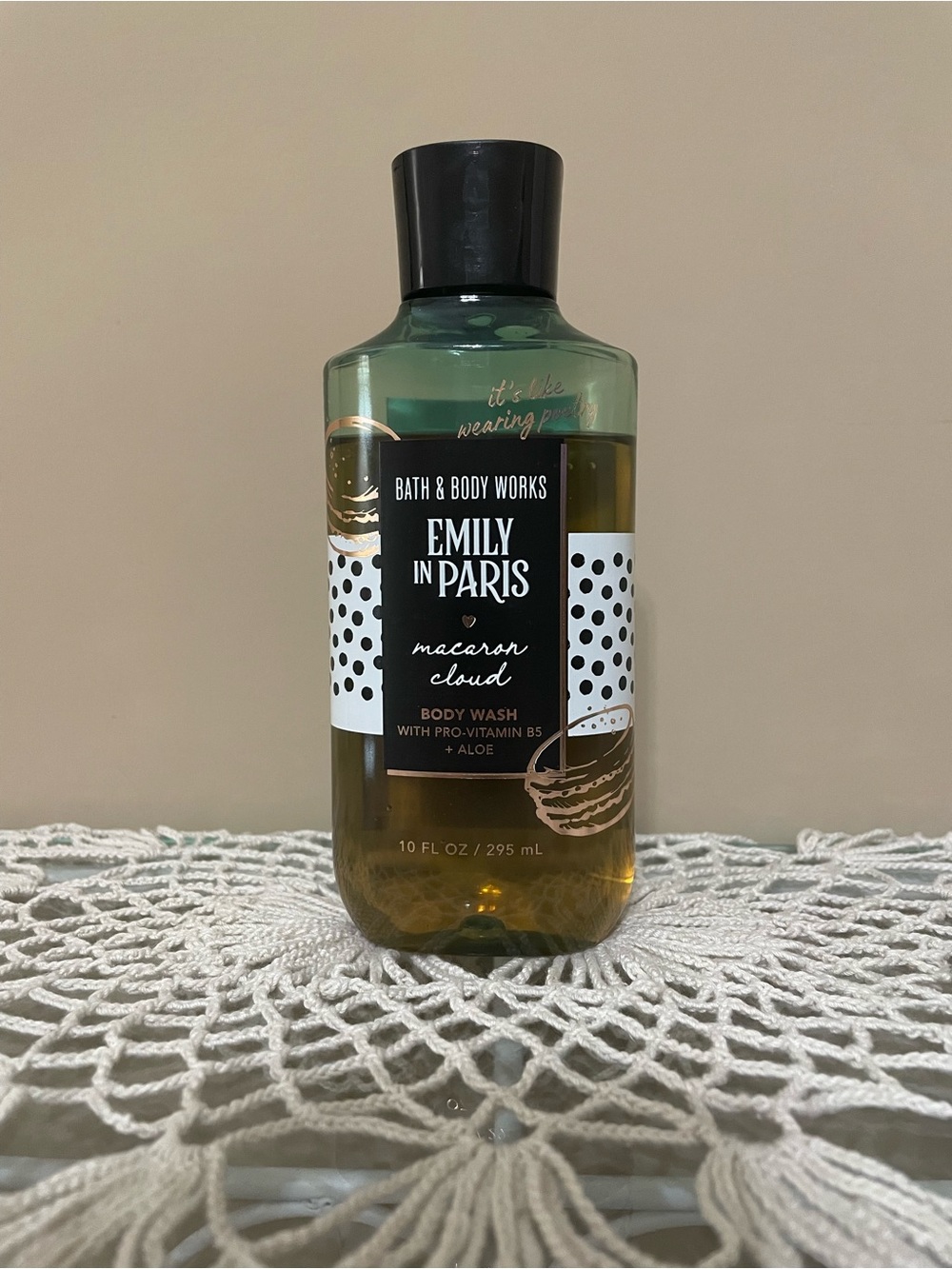 Bath & Body Works Emily in Paris Macaron Cloud Body Wash